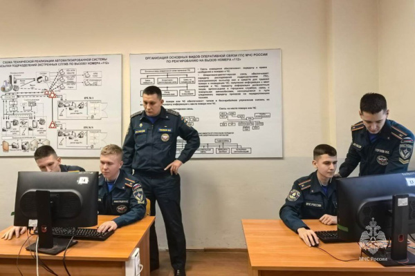 Обучающиеся вузов МЧС России сразились в мастерстве создания карт оперативного реагирования